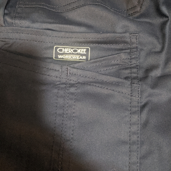 Women's Cherokee Scrubs - Picture 8 of 8